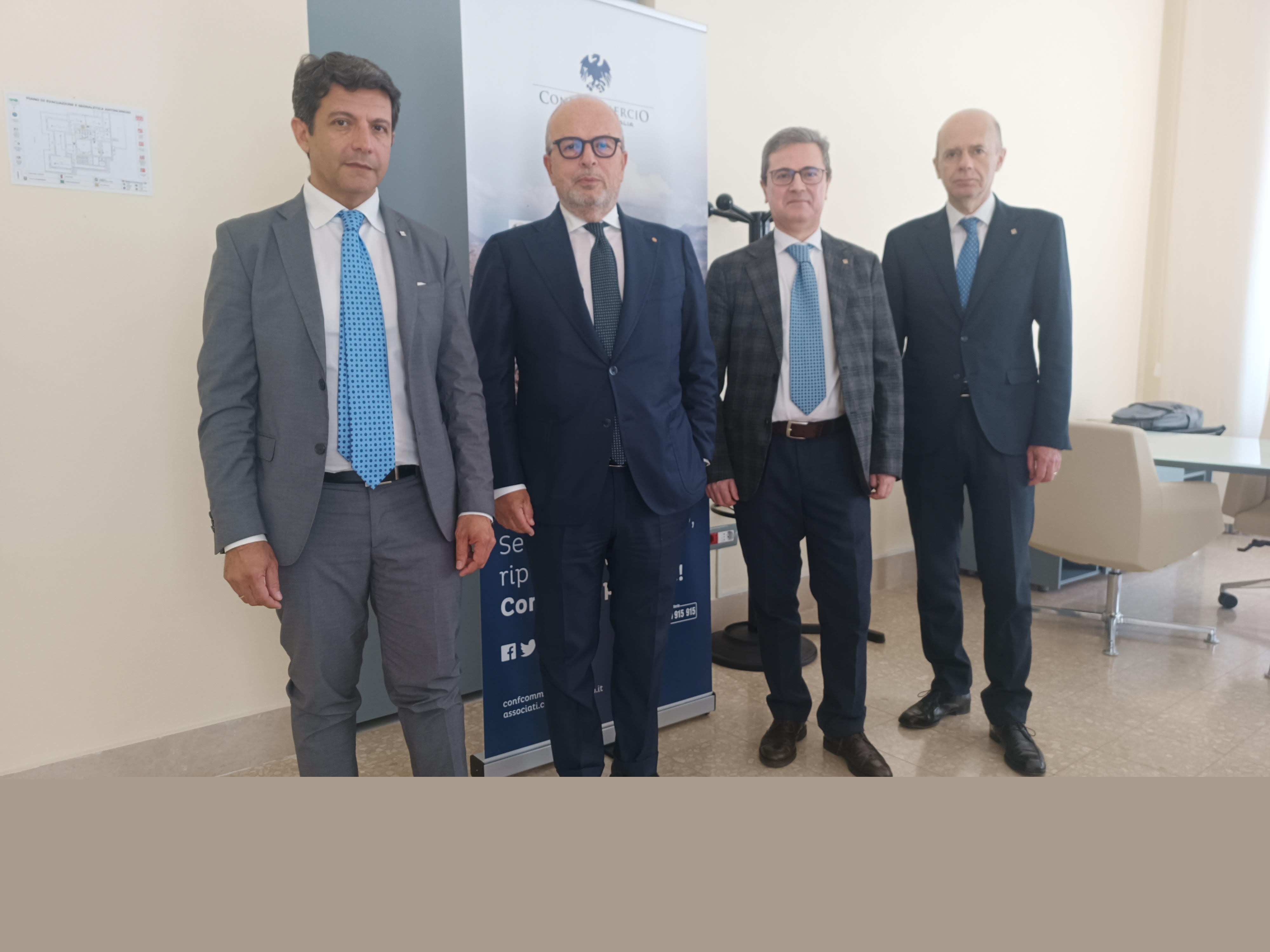 Da sx Tarantino Sindaco Giovine e Russo copia